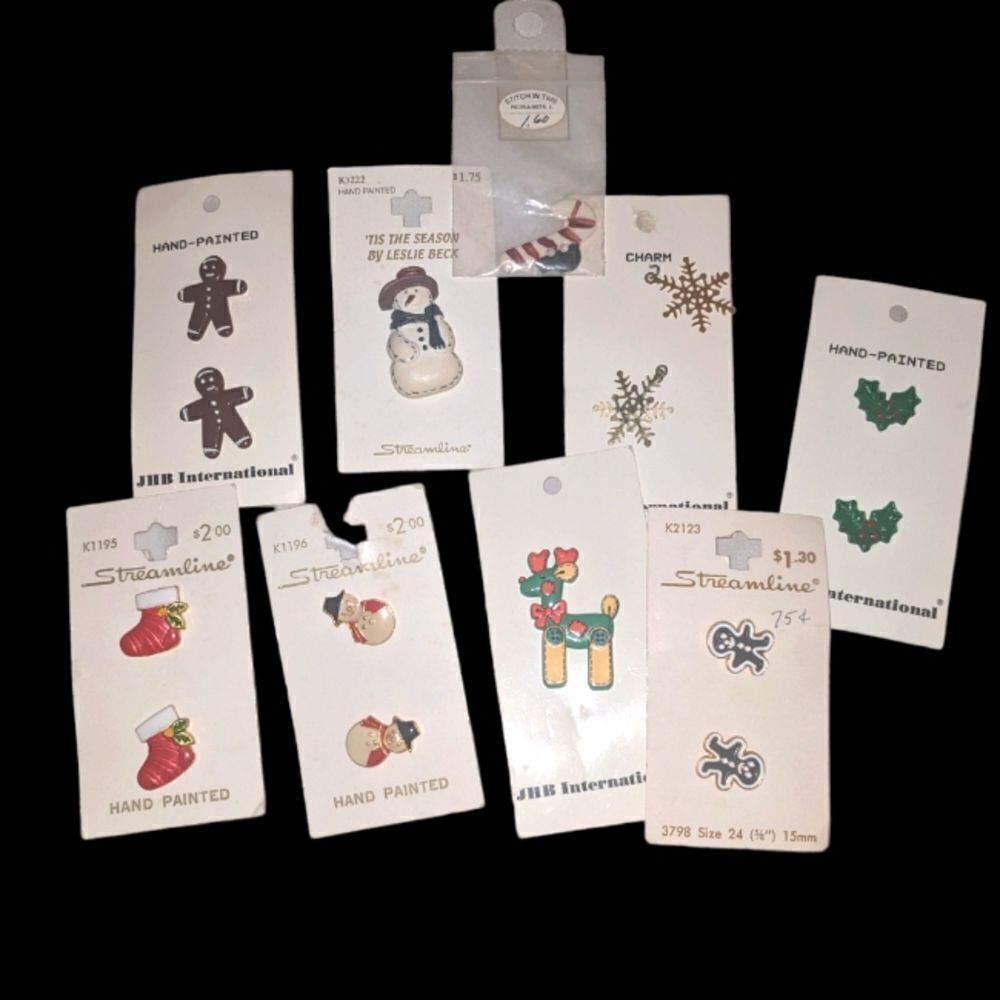 ‎Vintage Holiday button lot